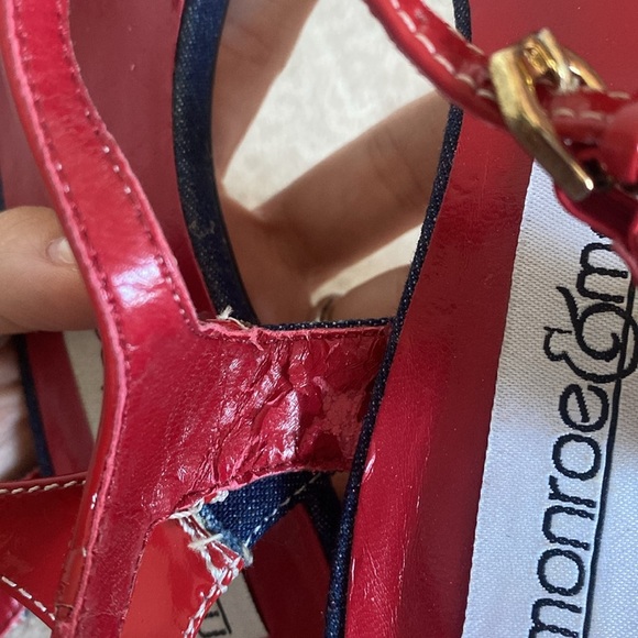Monroe & Main Maribeth Blue & Red Heels - Picture 2 of 5